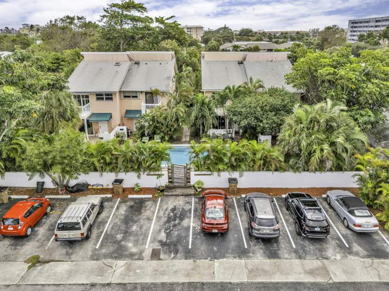2 bedroom Townhouse at 1912 NE 6th Street, Las Mercedes Townhouses, Deerfield Beach — photo 2