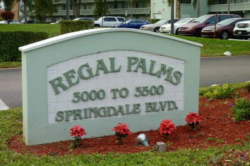 1 bedroom Condominium at 3300 Springdale Boulevard #306, Na, Palm Springs — photo 4