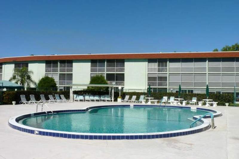 1 bedroom Condominium at 3300 Springdale Boulevard #306, Na, Palm Springs — photo 5