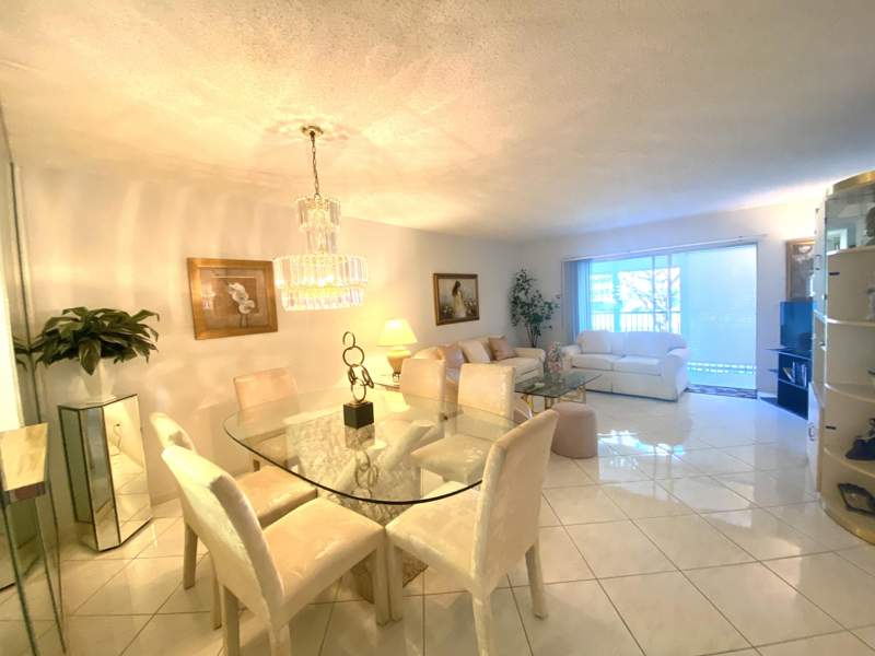 2 bedroom Condominium at 14360 Strathmore Lane #206, Huntington Lakes Sec One Condos, Delray Beach — photo 4