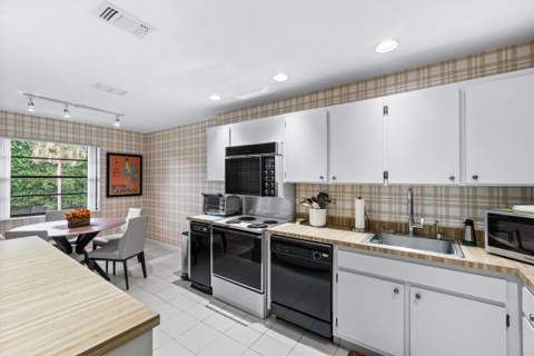 20 Westgate Lane #B, Boynton Beach FL - photo 14 of 46
