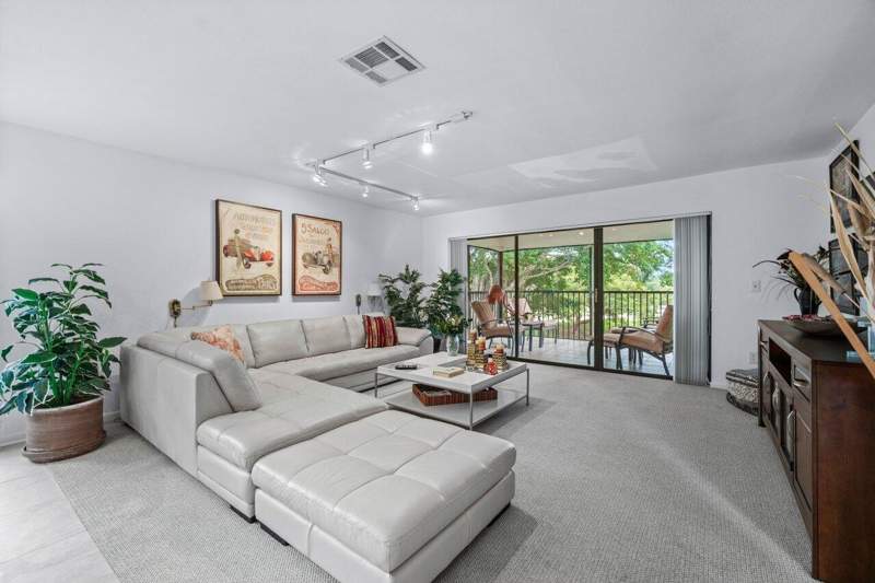 2 bedroom Condominium at 20 Westgate Lane #B, Westgate At Hunters Run Condo, Boynton Beach — photo 4
