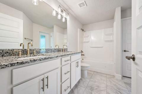8746 Waterstone Boulevard, Fort Pierce FL - photo 11 of 37