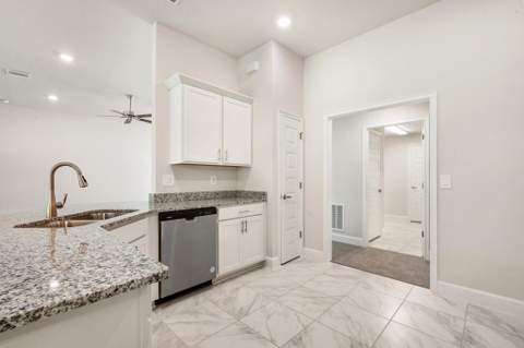 8746 Waterstone Boulevard, Fort Pierce FL - photo 15 of 37