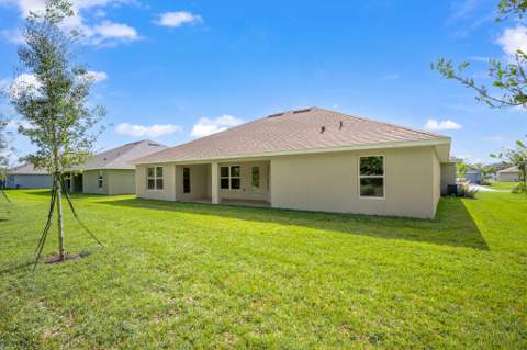 8746 Waterstone Boulevard, Fort Pierce FL - photo 20 of 37