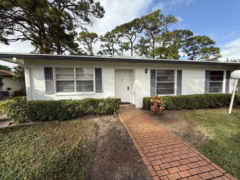 2 bedroom Villa at 5139 Poppy Place #A, Bridgeview Cond, Delray Beach — photo 2