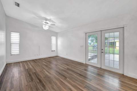 654 SW Pueblo Terrace, Port St. Lucie FL - photo 7 of 41