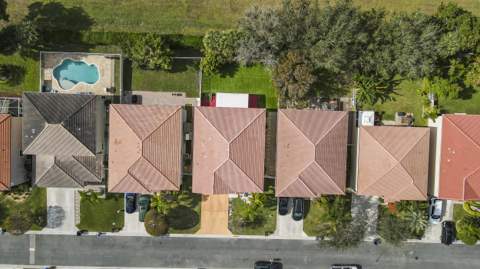 6627 Rainwood Cove Lane, Lake Worth FL - photo 6 of 43