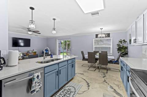 6627 Rainwood Cove Lane, Lake Worth FL - photo 12 of 43