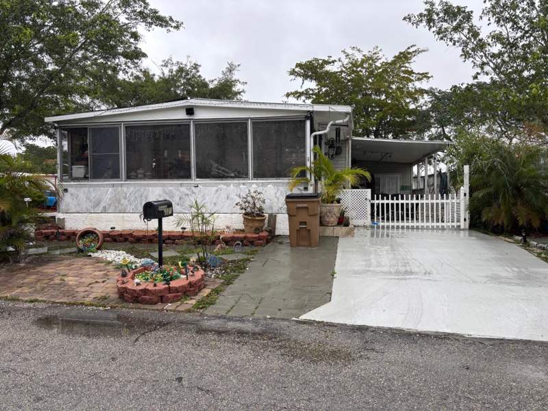 3 bedroom Manufactured Home at 321 NW 48th Court, Country Knolls, Pompano Beach — photo 2
