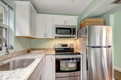 100 Venetian Drive #3, Delray Beach FL - photo 9 of 32