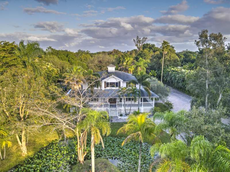 5 bedroom Single Family Residence at 6402 SW 185th Way, Everglades Land Co, Southwest Ranches — photo 3