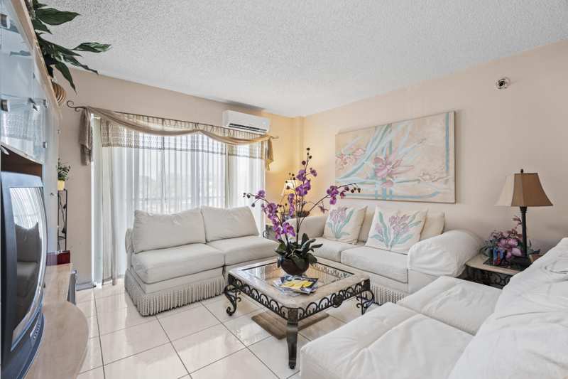 2 bedroom Condominium at 4174 Inverrary Drive #413, Manors Of Inverrary, Lauderhill — photo 1