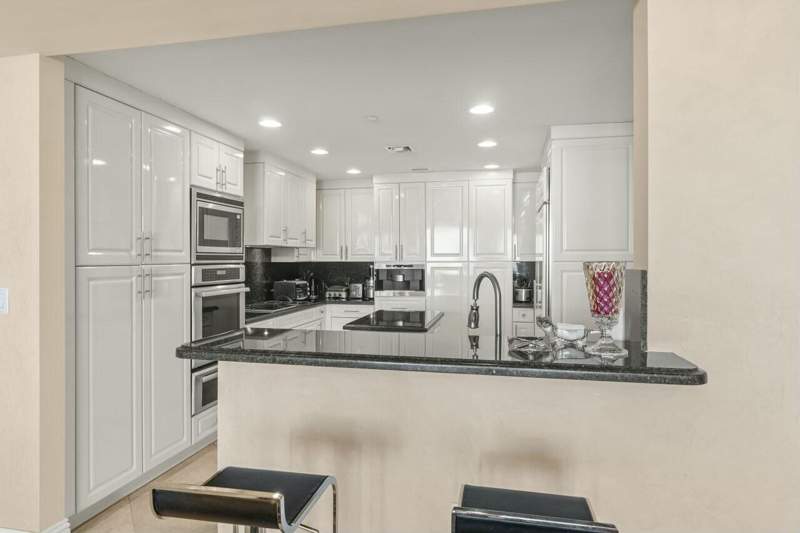 2 bedroom Condominium at 200 E Palmetto Park Road #808, 200 East Palmetto Park Condo, Boca Raton — photo 4