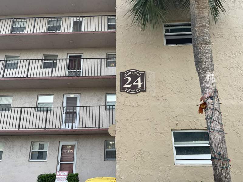 1 bedroom Condominium at 225 Bonnie Boulevard #211, Lakeside Village, Palm Springs — photo 3
