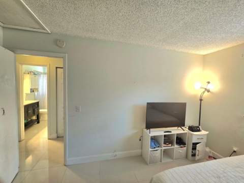 5110 Michigan Avenue #11b, West Palm Beach FL - photo 6 of 12