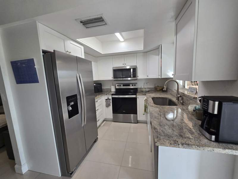 2 bedroom Villa at 5110 Michigan Avenue #11b, Pine Crest Condo, West Palm Beach — photo 4