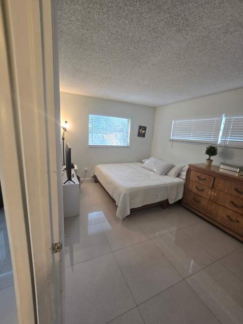 5110 Michigan Avenue #11b, West Palm Beach FL - photo 7 of 12