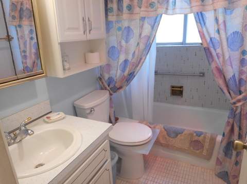 3322 Cynthia Lane #106, Lake Worth Beach FL - photo 14 of 27