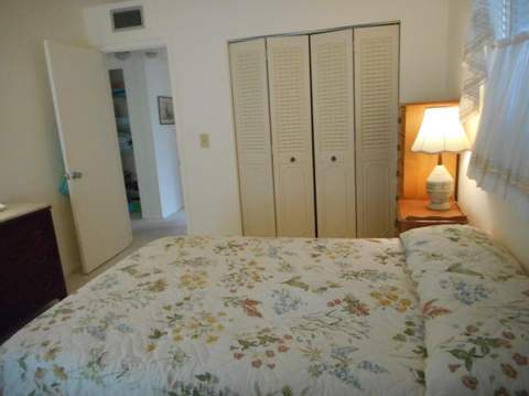 3322 Cynthia Lane #106, Lake Worth Beach FL - photo 16 of 27