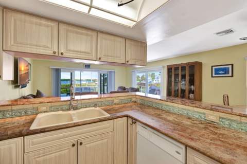 2440 Harbour Cove Drive, Hutchinson Island FL - photo 21 of 58