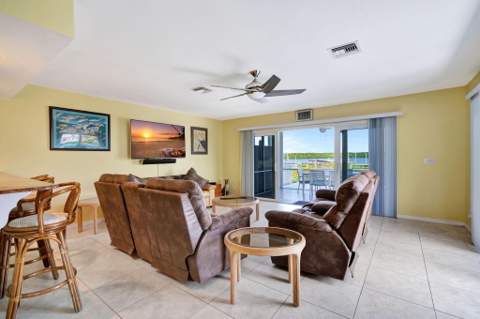 2440 Harbour Cove Drive, Hutchinson Island FL - photo 16 of 58