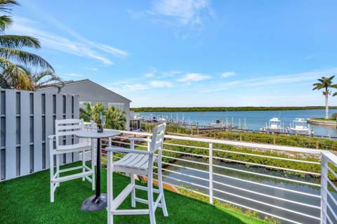2440 Harbour Cove Drive, Hutchinson Island FL - photo 6 of 58