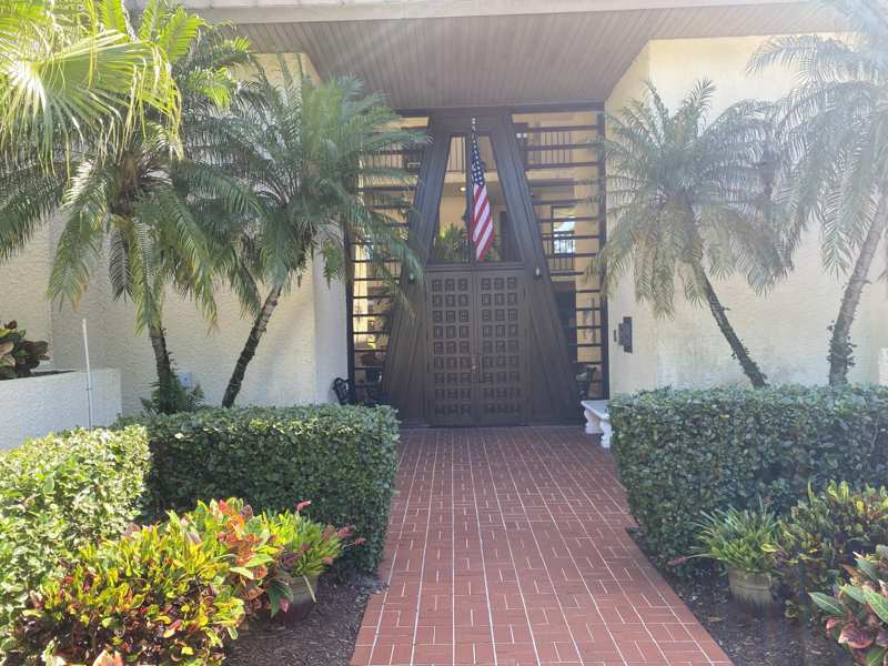 2 bedroom Condominium at 1800 SE Saint Lucie Boulevard #5-203, Conquistador Condo, Stuart — photo 1