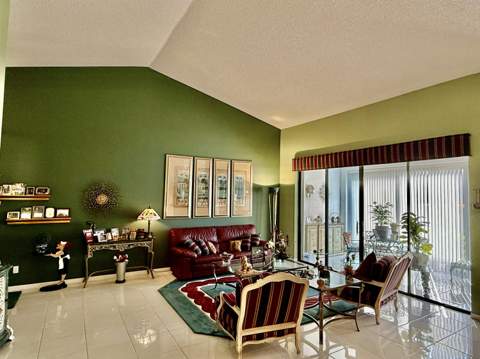 8304 Waterline Drive #103, Boynton Beach FL - photo 6 of 35