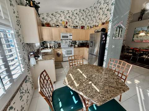 8304 Waterline Drive #103, Boynton Beach FL - photo 14 of 35