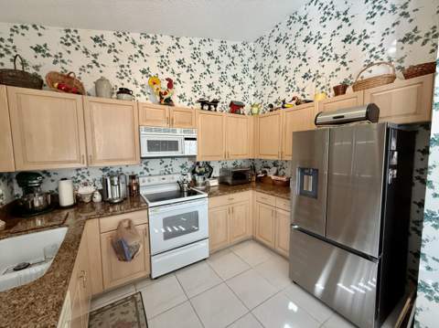 8304 Waterline Drive #103, Boynton Beach FL - photo 13 of 35