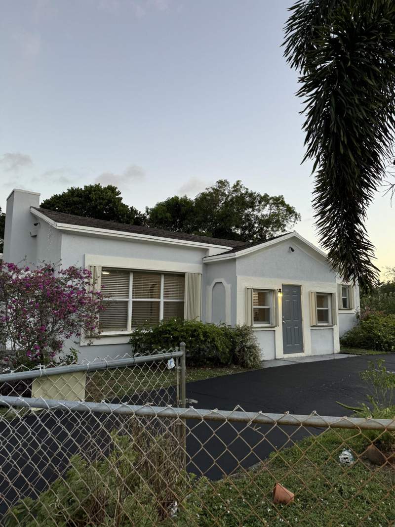 3 bedroom Single Family Residence at 701 SW 8th Avenue, Rosemont Park Delray, Delray Beach — photo 2