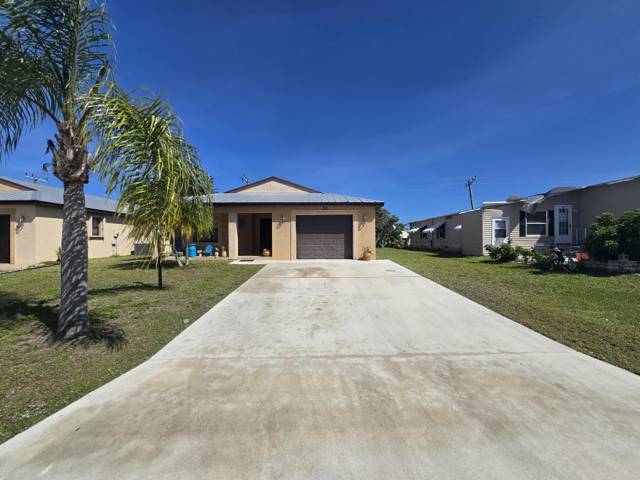Spanish Lakes Country Club Village Leasehold Estates