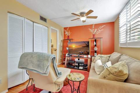 6461 NW 2nd Avenue #512, Boca Raton FL - photo 10 of 25