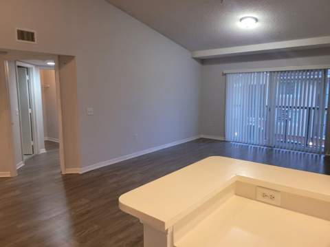 4197 N Haverhill Road #212, West Palm Beach FL - photo 6 of 32