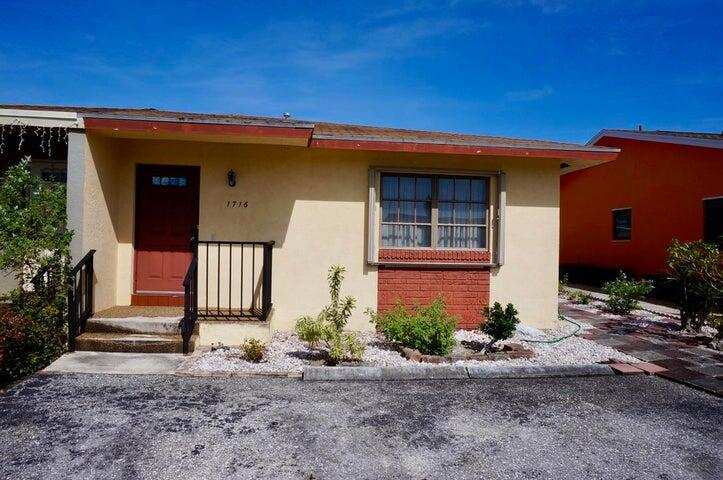 2 bedroom Villa at 1716 Barton Court, Shadowlawn Estates, Lake Worth Beach — photo 1