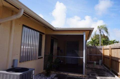 1716 Barton Court, Lake Worth Beach FL - photo 15 of 18