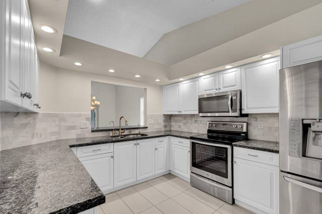 Emerald Pointe Condo