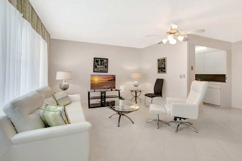 1 bedroom Condominium at 2043 Cambridge C, Cambridge C Condo, Deerfield Beach — photo 1