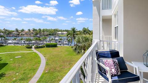 432 Bay Colony Drive, Juno Beach FL - photo 12 of 24