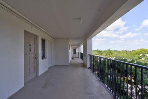3050 N Palm Aire Drive #505, Pompano Beach FL - photo 14 of 49