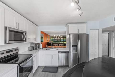 11255 Green Lake Drive #203, Boynton Beach FL - photo 15 of 36
