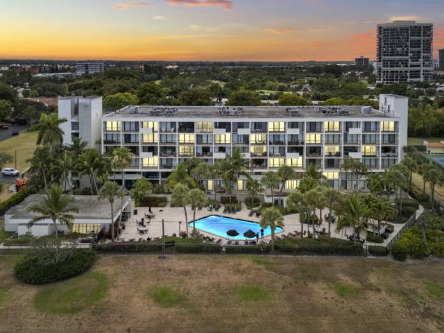 Lakeshore Club Condo