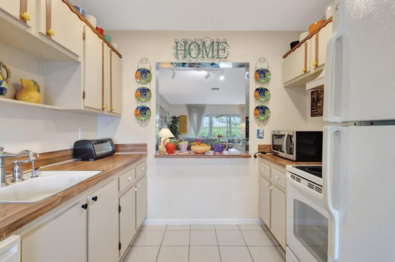 2 bedroom Villa at 5200 Privet B Place #B, Bridgeview Condo, Delray Beach — photo 5
