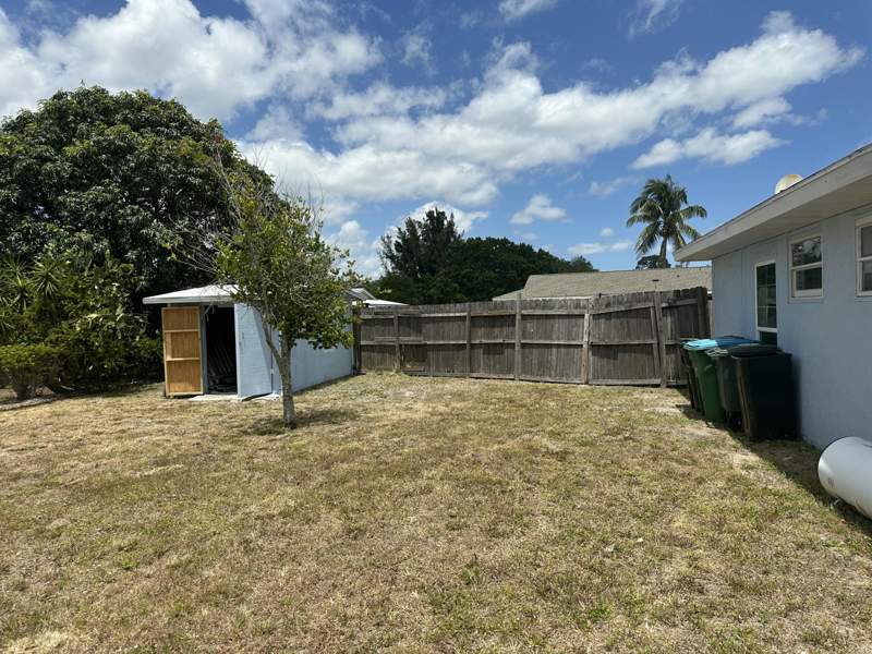 3 bedroom Single Family Residence at 201 NE Solida Circle, Port St Lucie Floresta Pines Unit 2, Port St. Lucie — photo 4