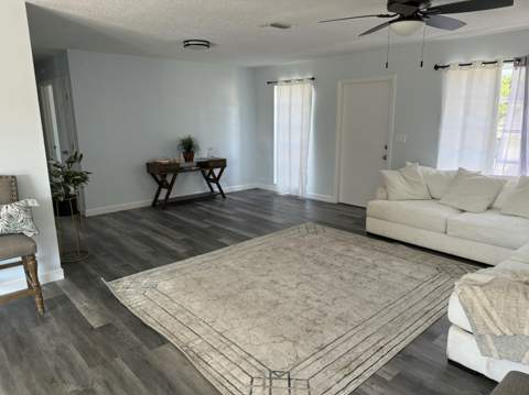 201 NE Solida Circle, Port St. Lucie FL - photo 8 of 19