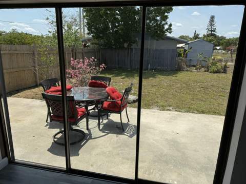 201 NE Solida Circle, Port St. Lucie FL - photo 6 of 19