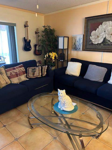 2 bedroom Condominium at 2687 N Garden Drive #204, Lake Clarke Gardens Condo 5, Lake Worth — photo 3