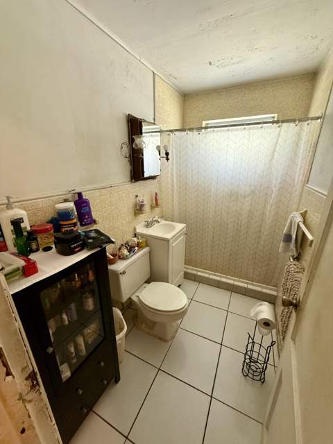 3520 Suncrest Road, Lake Worth FL - photo 6 of 10