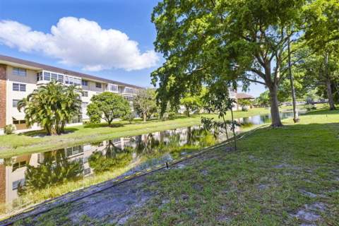 2951 NW 46th Avenue #407, Lauderdale Lakes FL - photo 24 of 67